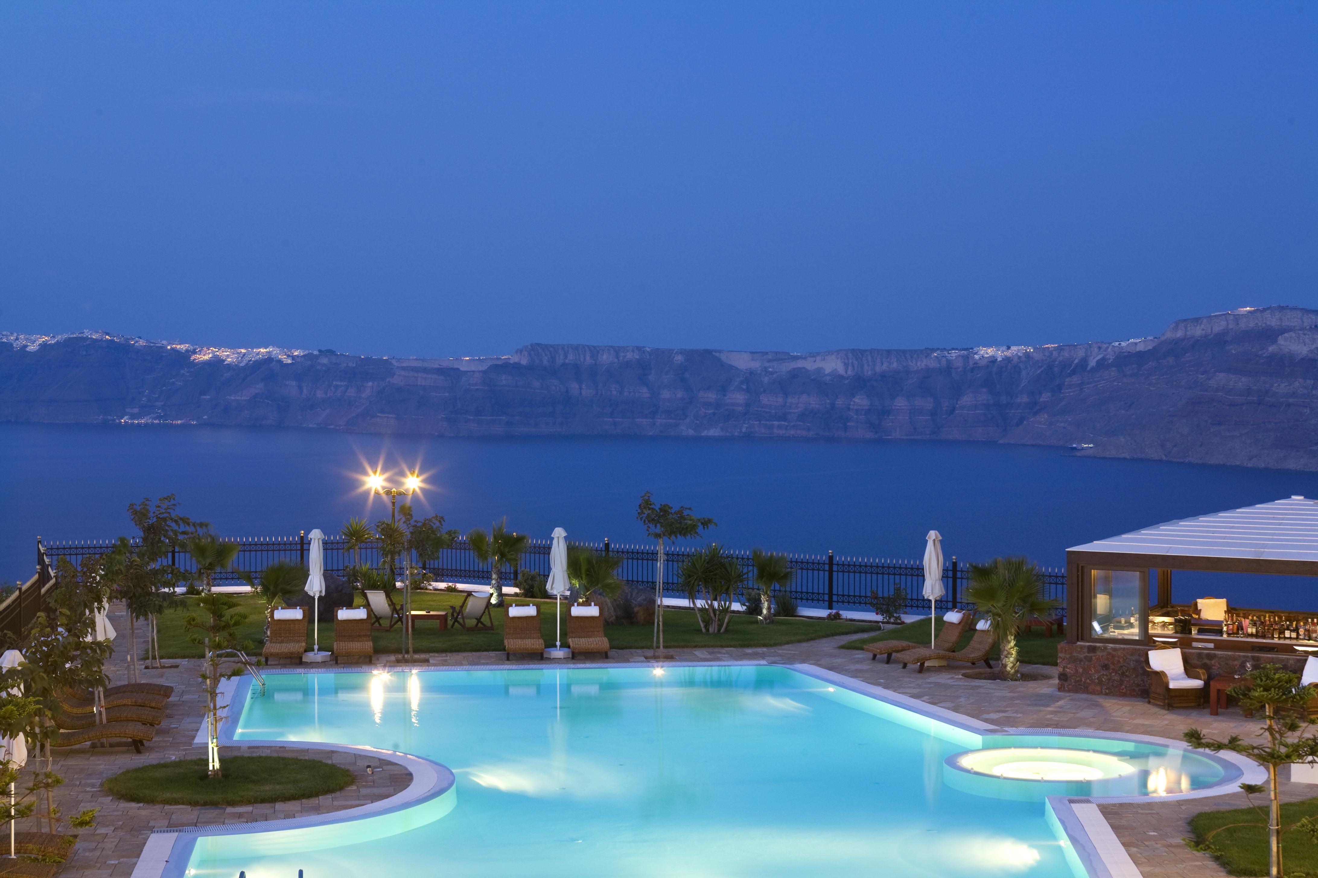 Maison Des Lys - Luxury Suites Akrotírion エクステリア 写真