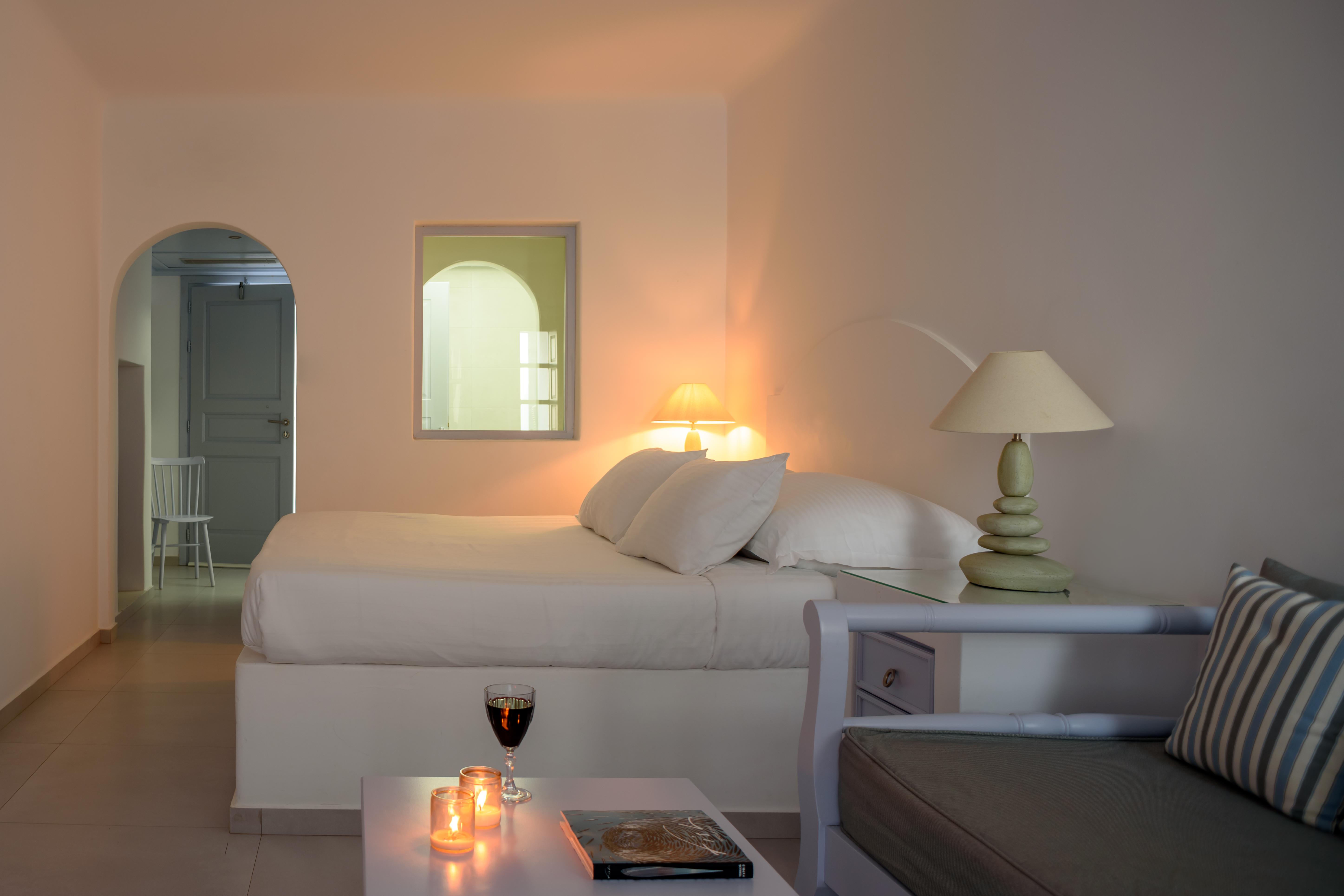 Maison Des Lys - Luxury Suites Akrotírion エクステリア 写真