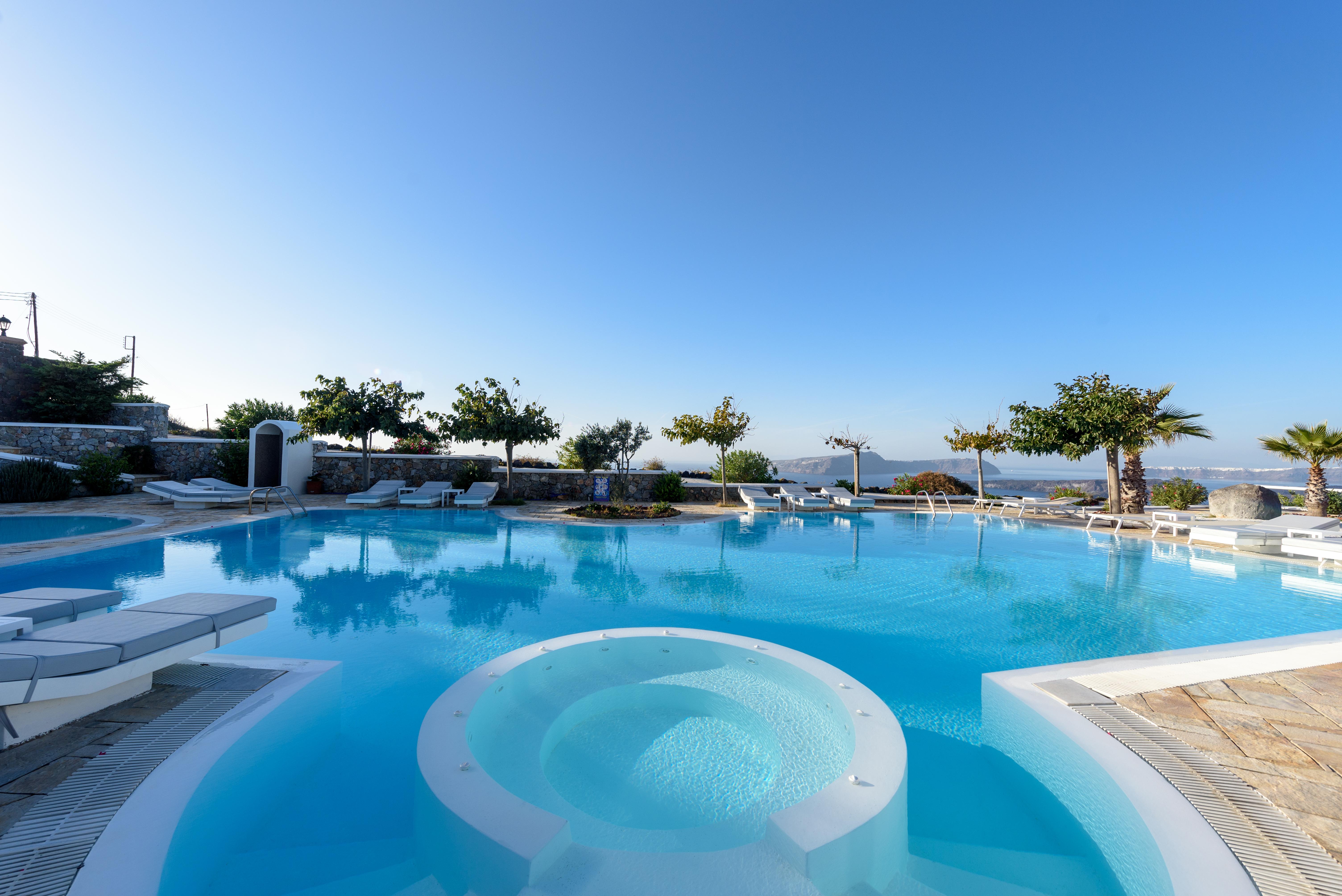 Maison Des Lys - Luxury Suites Akrotírion エクステリア 写真